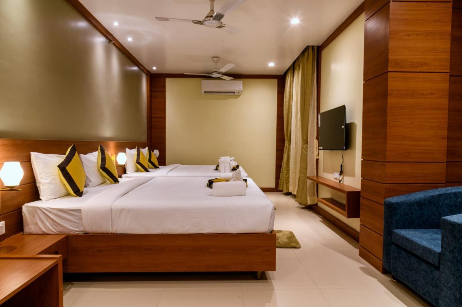 Rs Regal Inn-เดฟการ์ ภายนอก รูปภาพ
